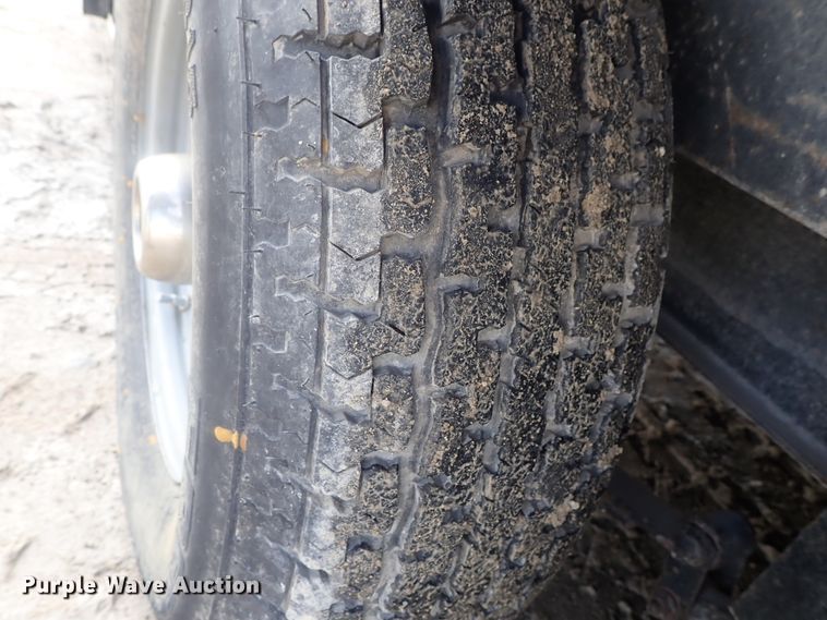 image for item DC3261 2009 Continental foam spray trailer