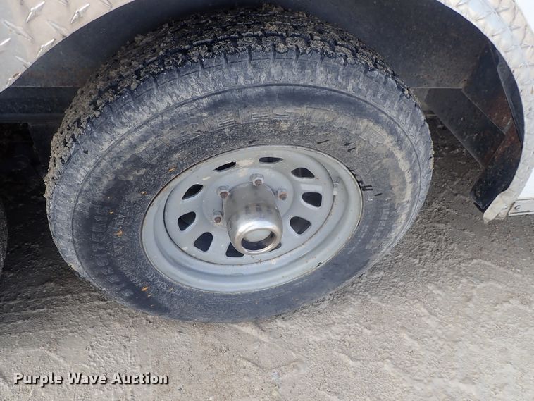 image for item DC3261 2009 Continental foam spray trailer