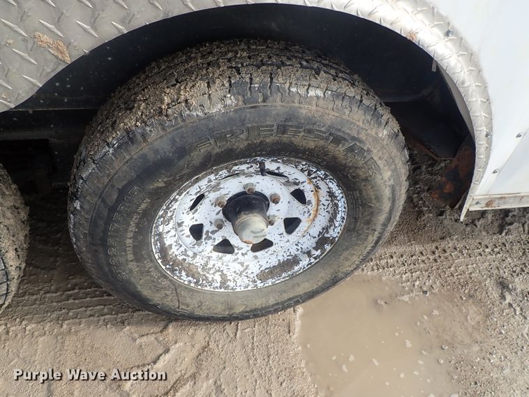 image for item DC3261 2009 Continental foam spray trailer