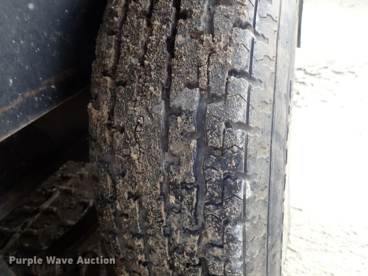 image for item DC3261 2009 Continental foam spray trailer