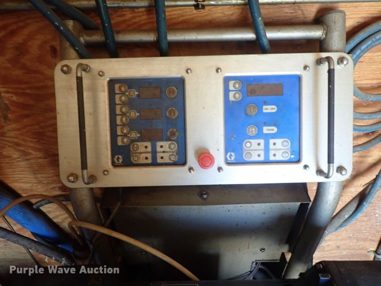 image for item DC3261 2009 Continental foam spray trailer