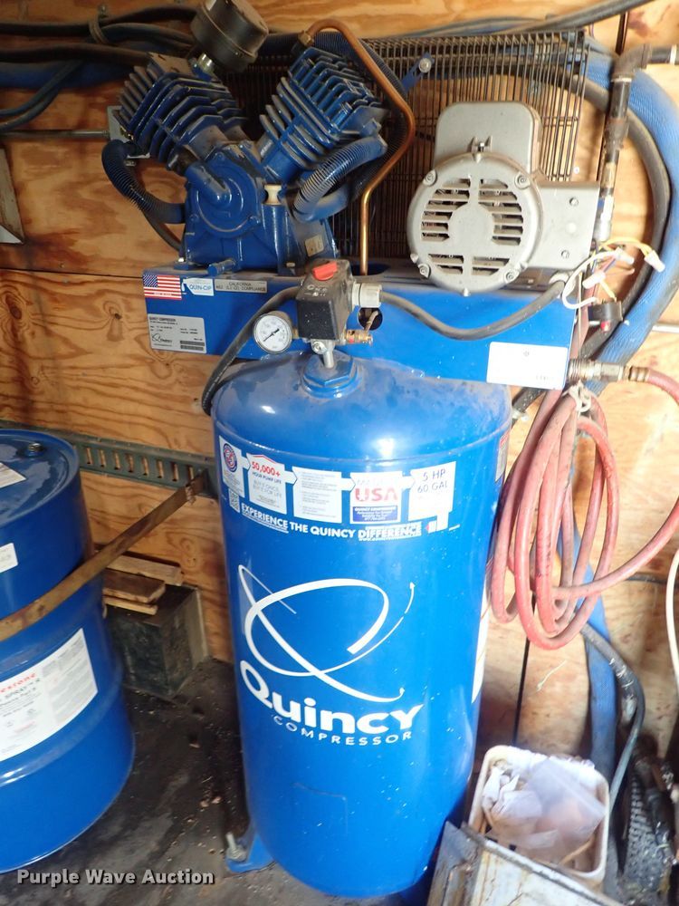 image for item DC3261 2009 Continental foam spray trailer