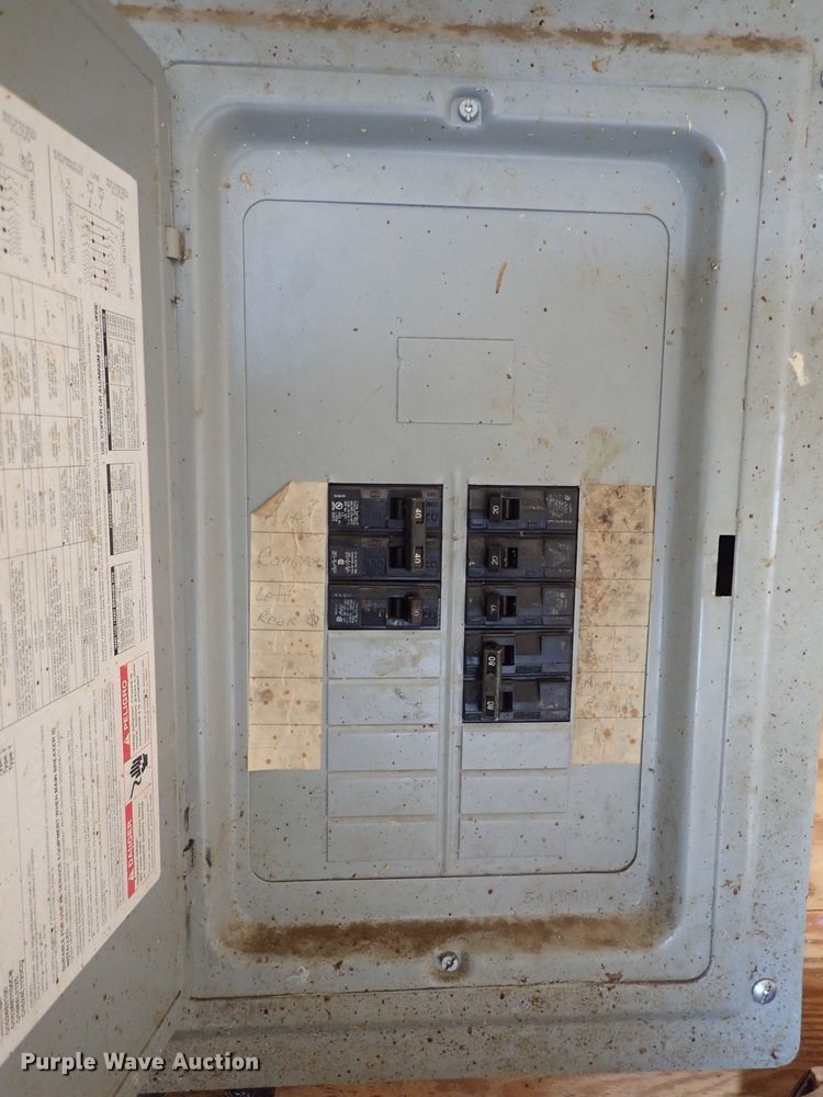 image for item DC3261 2009 Continental foam spray trailer