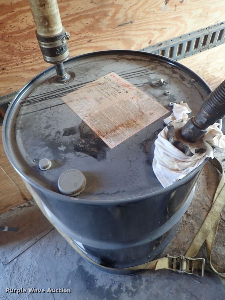 image for item DC3261 2009 Continental foam spray trailer