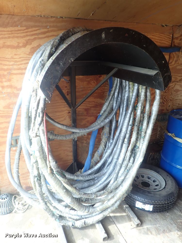 image for item DC3261 2009 Continental foam spray trailer