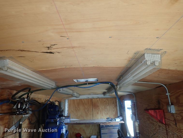 image for item DC3261 2009 Continental foam spray trailer