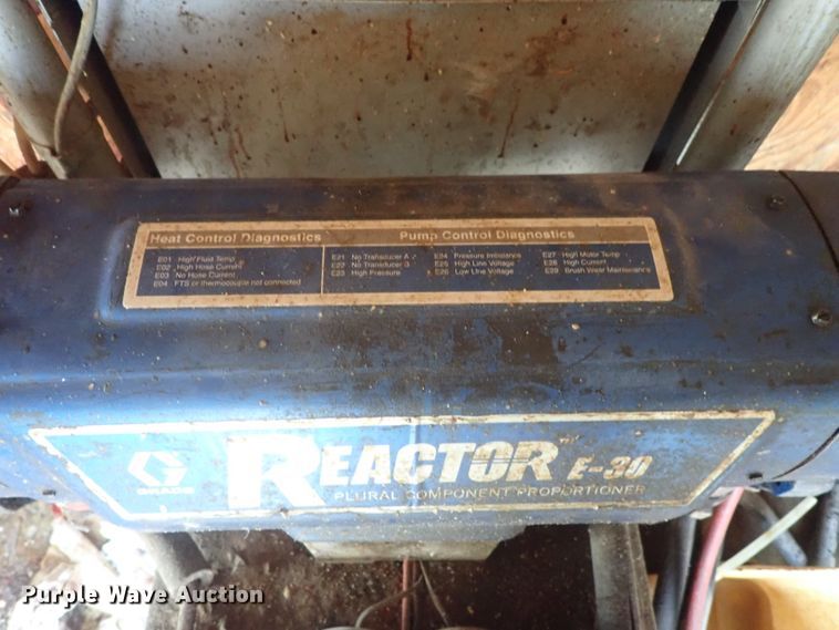 image for item DC3262 2008 Continental foam spray trailer