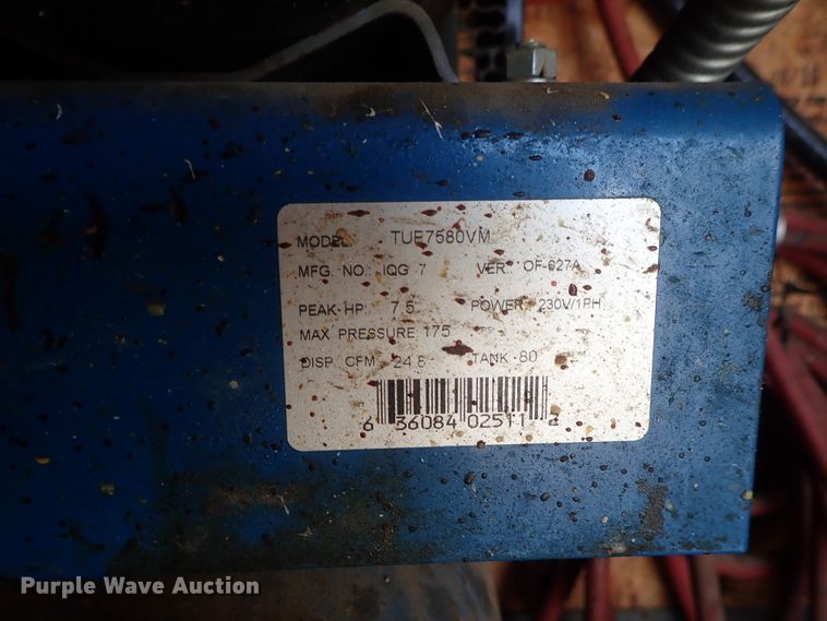 image for item DC3262 2008 Continental foam spray trailer