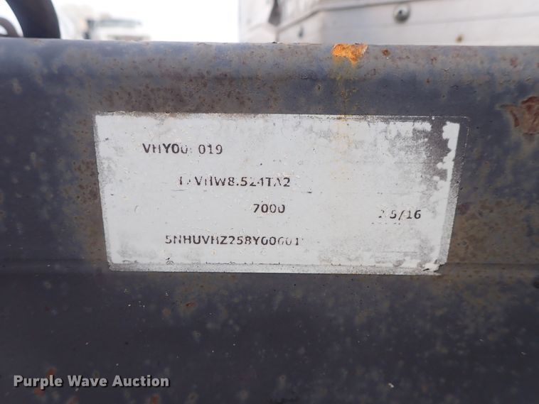 image for item DC3262 2008 Continental foam spray trailer