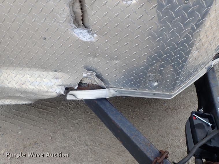 image for item DC3262 2008 Continental foam spray trailer