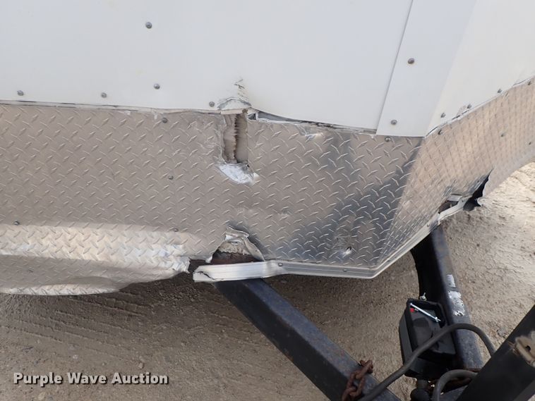 image for item DC3262 2008 Continental foam spray trailer