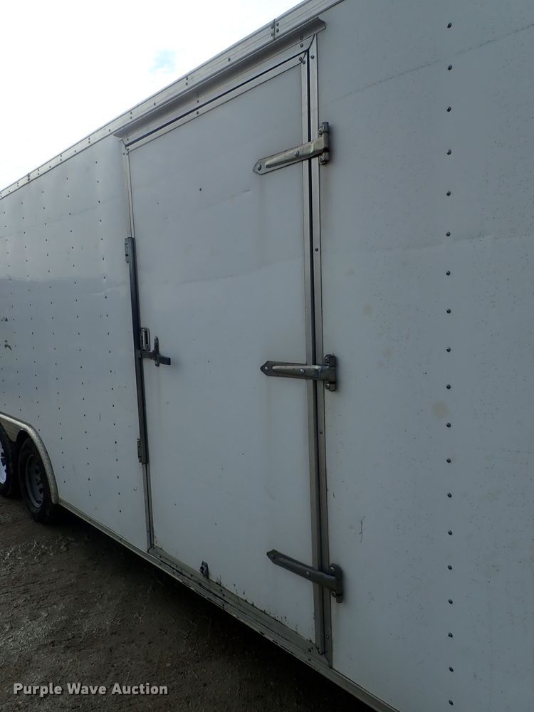 image for item DC3262 2008 Continental foam spray trailer