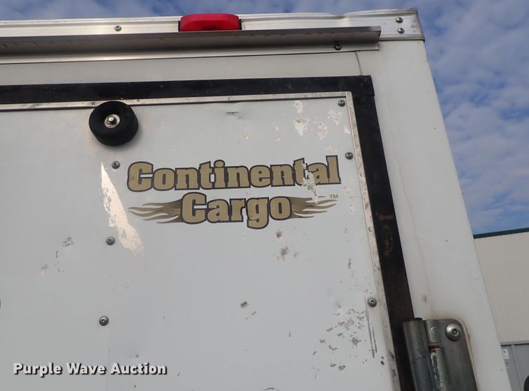 image for item DC3262 2008 Continental foam spray trailer