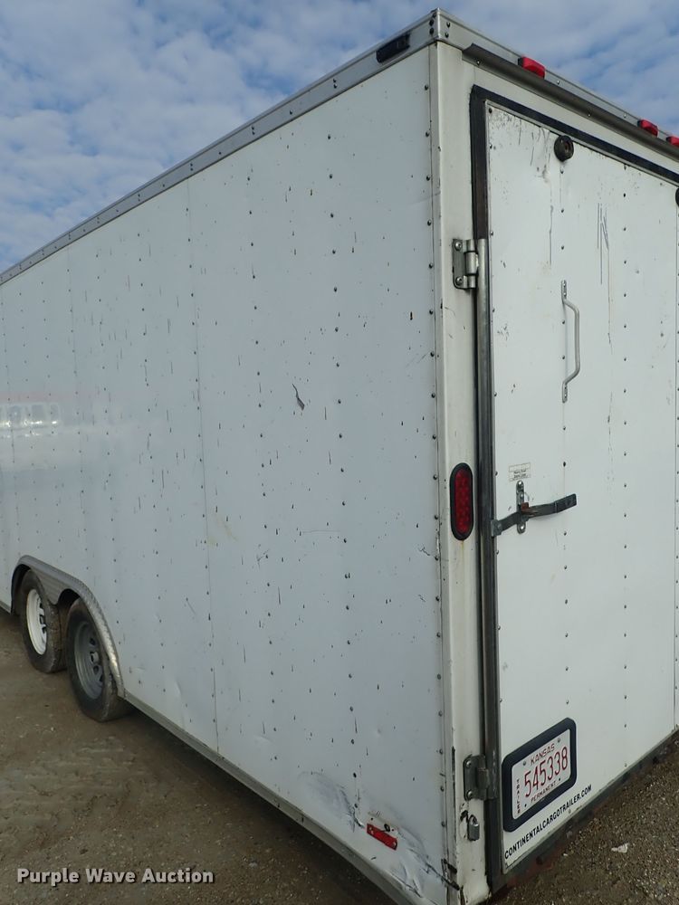 image for item DC3262 2008 Continental foam spray trailer