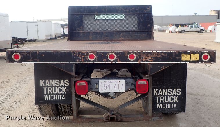 image for item DC3263 1988 GMC C6000 flatbed truck