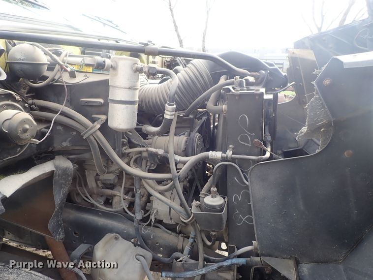 image for item DC3263 1988 GMC C6000 flatbed truck