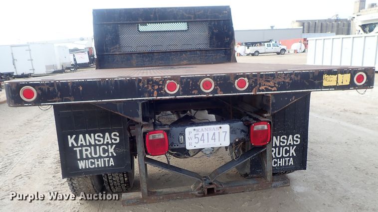 image for item DC3263 1988 GMC C6000 flatbed truck