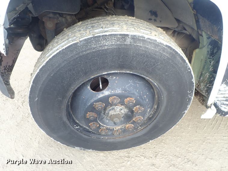 image for item DC3263 1988 GMC C6000 flatbed truck