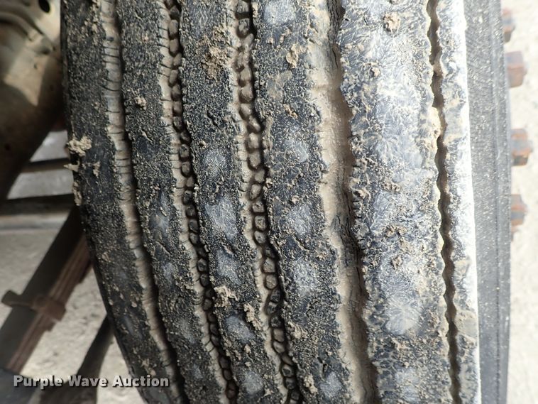 image for item DC3263 1988 GMC C6000 flatbed truck