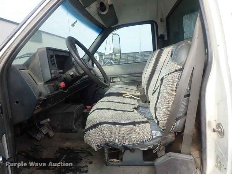 image for item DC3264 1998 GMC C6500 dump truck