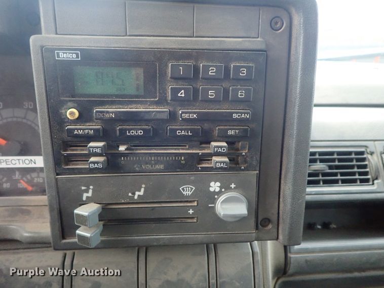 image for item DC3264 1998 GMC C6500 dump truck