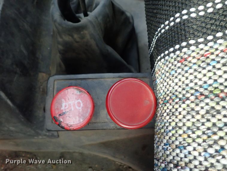 image for item DC3264 1998 GMC C6500 dump truck