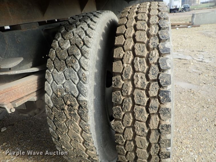 image for item DC3264 1998 GMC C6500 dump truck