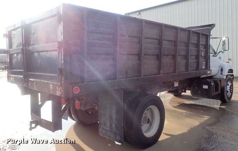 image for item DC3265 2000 GMC 7500 dump truck