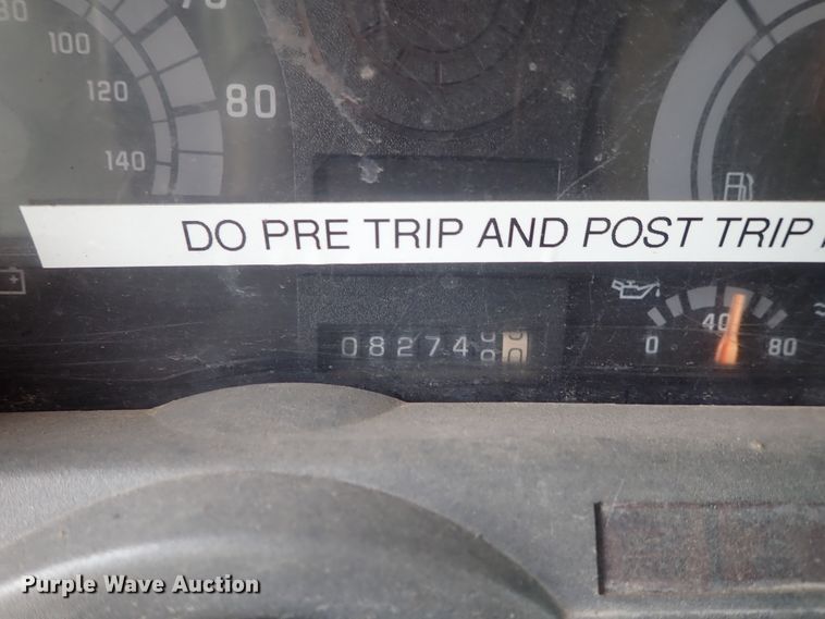 image for item DC3265 2000 GMC 7500 dump truck