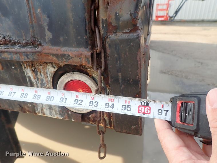 image for item DC3265 2000 GMC 7500 dump truck