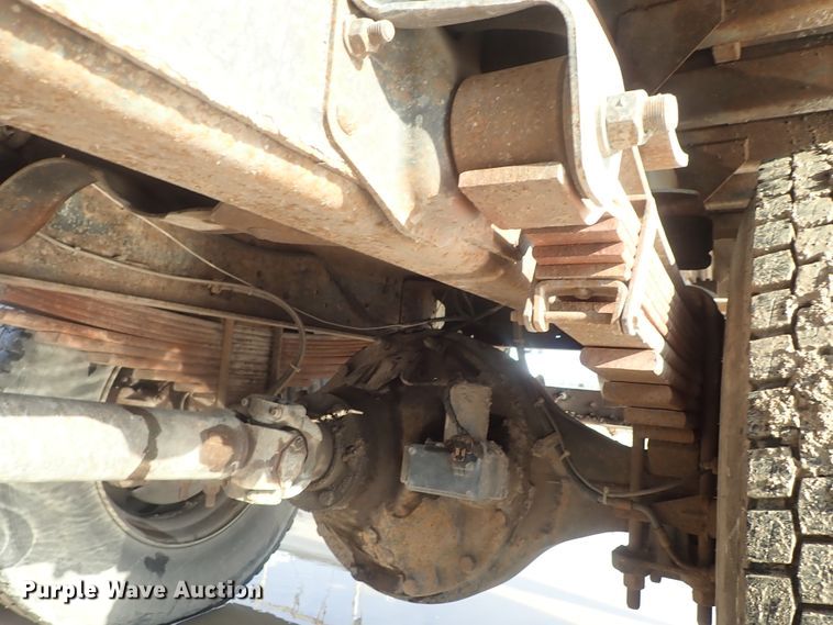 image for item DC3265 2000 GMC 7500 dump truck