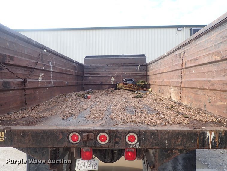 image for item DC3265 2000 GMC 7500 dump truck