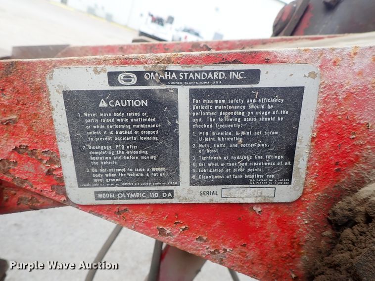 image for item DC3265 2000 GMC 7500 dump truck