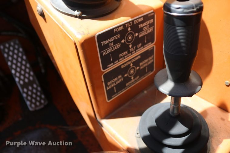 image for item DD6087 Lull 1044C-54  telehandler