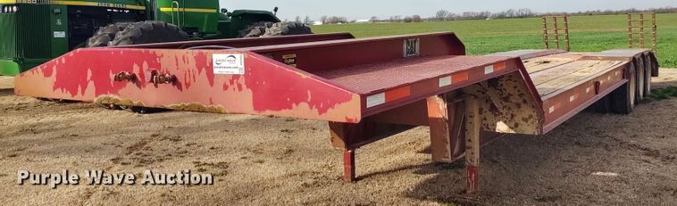 image for item DE6905 2003 Nuttall 350L equipment trailer