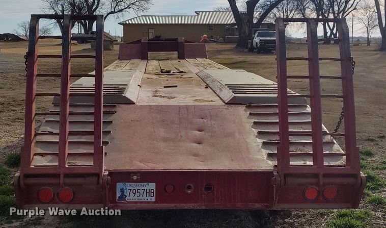 image for item DE6905 2003 Nuttall 350L equipment trailer