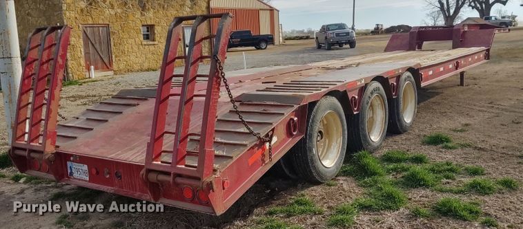 image for item DE6905 2003 Nuttall 350L equipment trailer