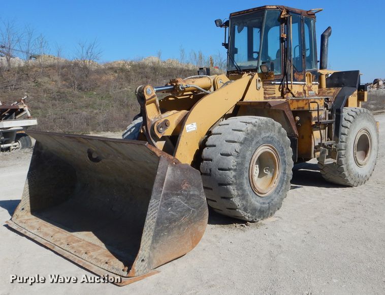image for item DF3067 1993 Caterpillar 960F  wheel loader