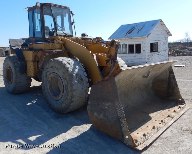 image for item DF3067 1993 Caterpillar 960F  wheel loader