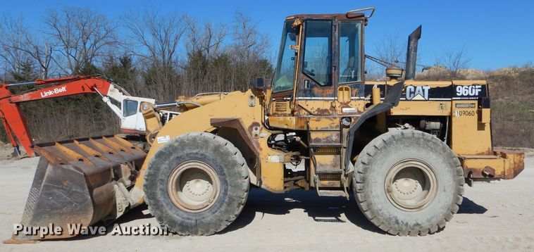 image for item DF3067 1993 Caterpillar 960F  wheel loader