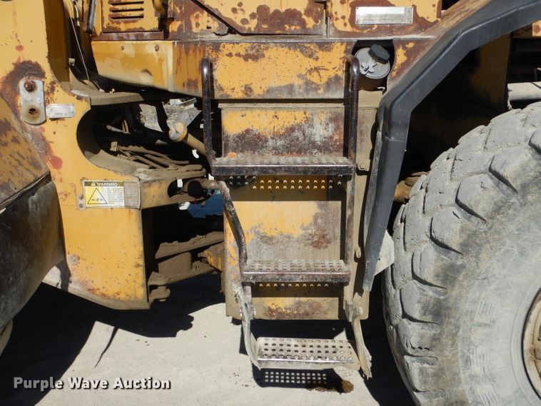 image for item DF3067 1993 Caterpillar 960F  wheel loader