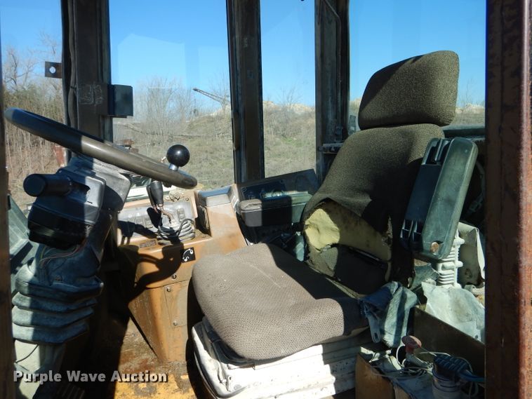 image for item DF3067 1993 Caterpillar 960F  wheel loader