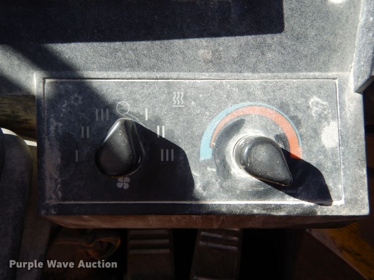 image for item DF3067 1993 Caterpillar 960F  wheel loader