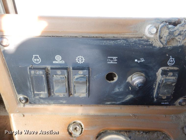 image for item DF3067 1993 Caterpillar 960F  wheel loader