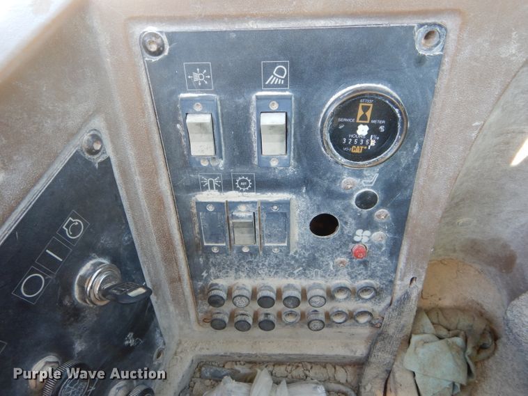 image for item DF3067 1993 Caterpillar 960F  wheel loader