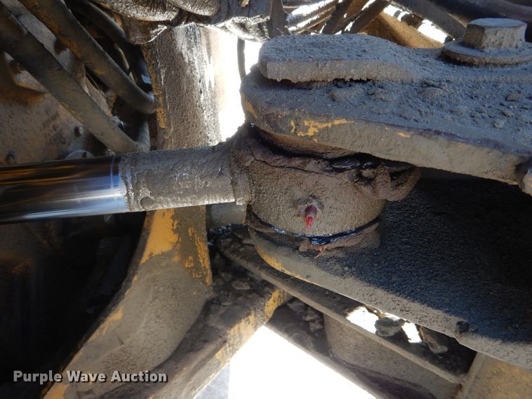 image for item DF3067 1993 Caterpillar 960F  wheel loader