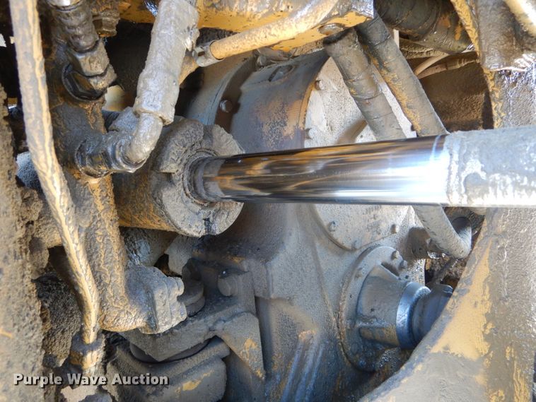 image for item DF3067 1993 Caterpillar 960F  wheel loader