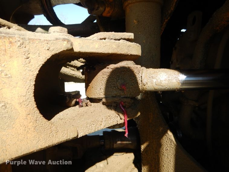 image for item DF3067 1993 Caterpillar 960F  wheel loader