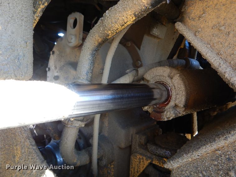 image for item DF3067 1993 Caterpillar 960F  wheel loader