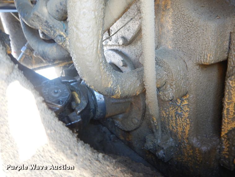 image for item DF3067 1993 Caterpillar 960F  wheel loader